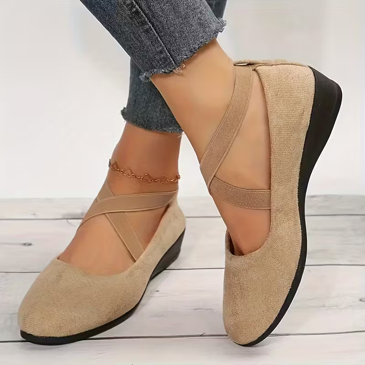 MONIQUE™ | Comfortable Closed Wedge Shoes