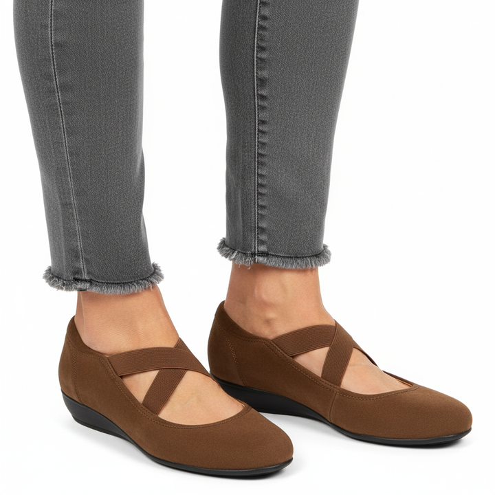 MONIQUE™ | Comfortable Closed Wedge Shoes